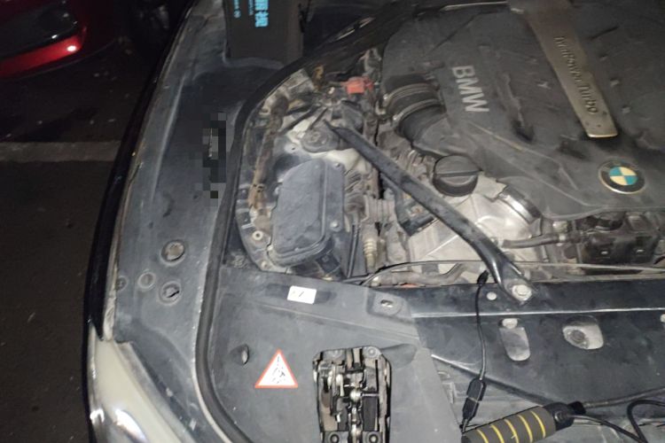 Used BMW 7 Series 2011 750Li xDrive Engine Bay Right
