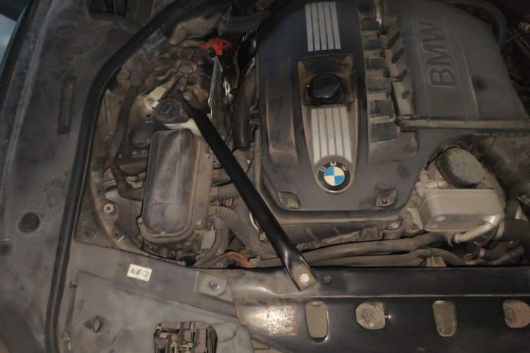 Used BMW 7 Series 2011 740Li Steinway Limited Edition Engine Bay Right