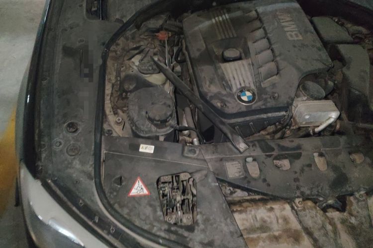 Used BMW 7 Series 2011 730Li Elegant Model Engine Bay Right