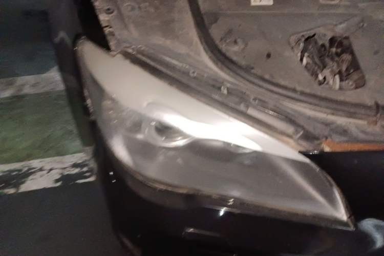 Used BMW 7 Series 2011 730Li Elegant Model Engine Bay Right