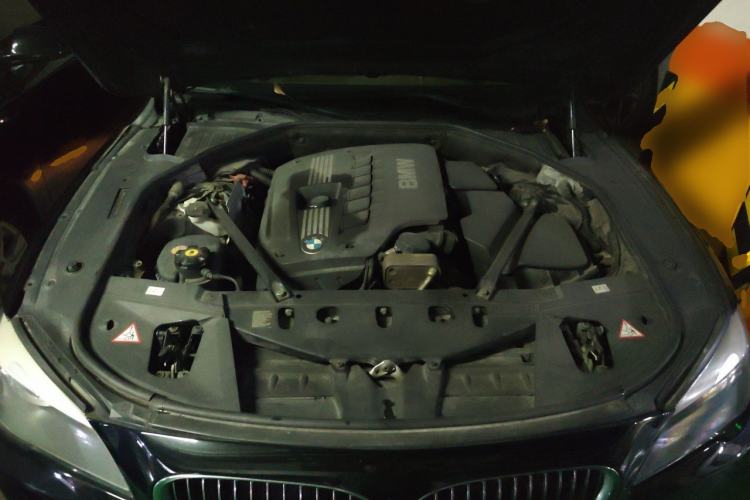 Used BMW 7 Series 2011 730Li Elegant Model Engine Bay
