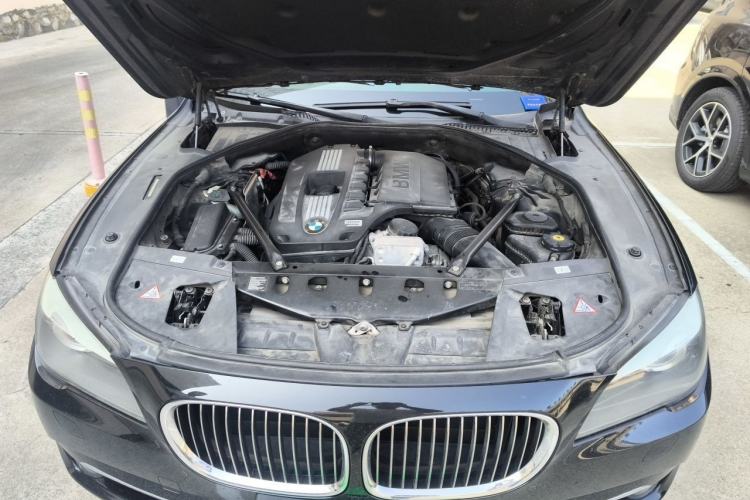 Used BMW 7 Series 2011 730Li Elegant Model Engine Bay