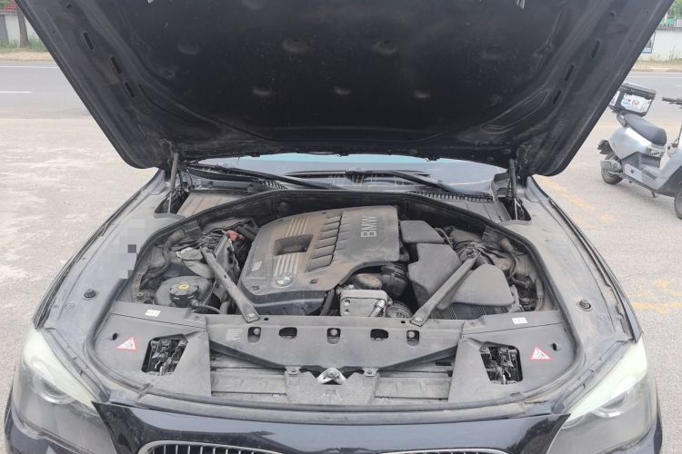 Used BMW 7 Series 2011 730Li Elegant Model Engine Bay