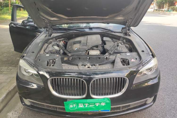 Used BMW 7 Series 2011 730Li Elegant Model Engine Bay