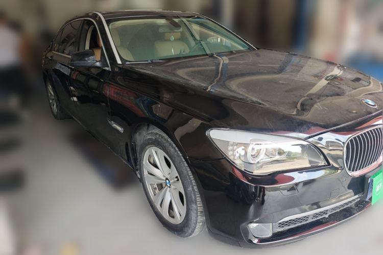 Used BMW 7 Series 2011 730Li Elegant Model Front Right 45 Deg