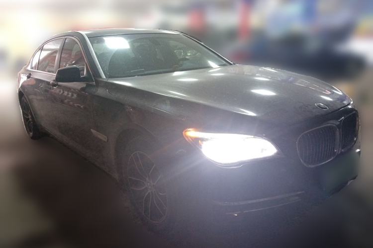 Used BMW 7 Series 2011 730Li Elegant Model Front Right 45 Deg