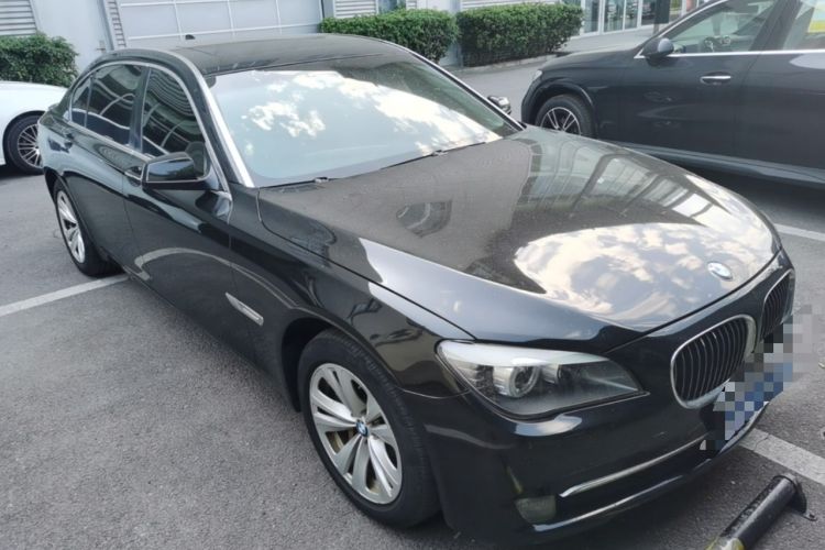 Used BMW 7 Series 2011 730Li Elegant Model Front Right 45 Deg