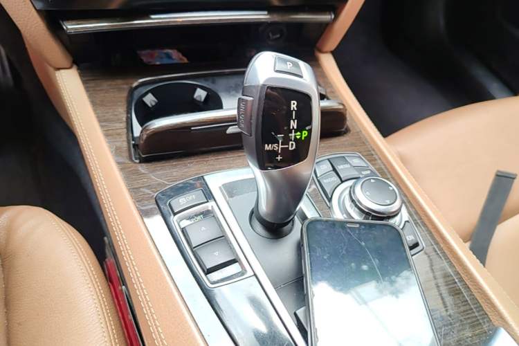 Used BMW 7 Series 2011 730Li Elegant Model Gear Lever