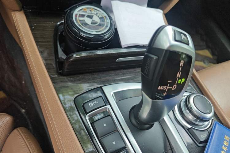 Used BMW 7 Series 2011 730Li Elegant Model Gear Lever