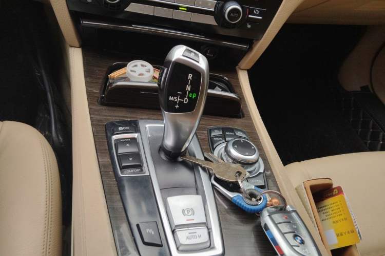 Used BMW 7 Series 2011 730Li Elegant Model Gear Lever
