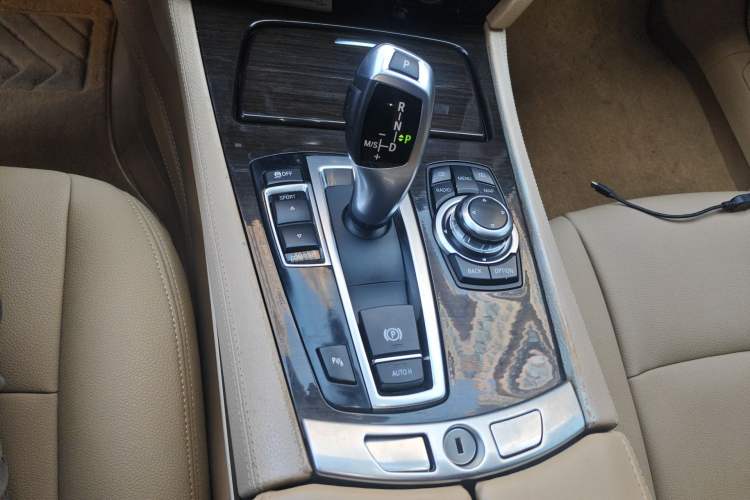 Used BMW 7 Series 2011 730Li Elegant Model Gear Lever