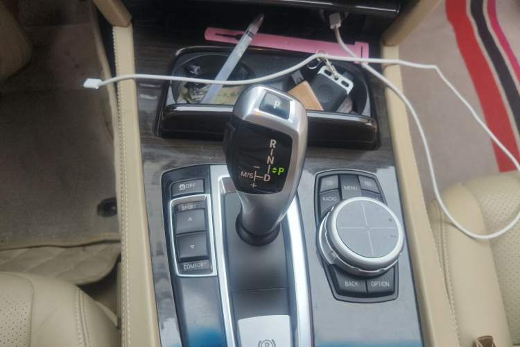 Used BMW 7 Series 2011 730Li Elegant Model Gear Lever