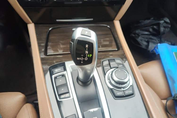 Used BMW 7 Series 2011 730Li Elegant Model Gear Lever