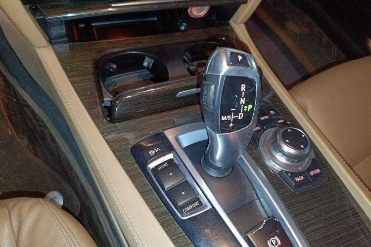 Used BMW 7 Series 2011 730Li Elegant Model Gear Lever