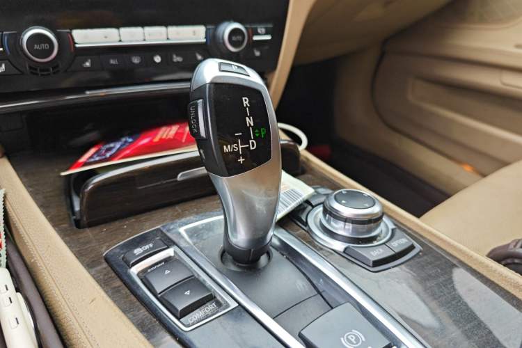 Used BMW 7 Series 2011 730Li Elegant Model Gear Lever