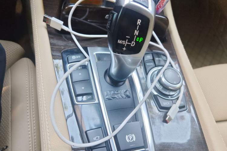 Used BMW 7 Series 2011 740Li Steinway Limited Edition Gear Lever