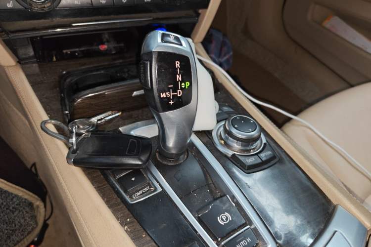 Used BMW 7 Series 2011 730Li Elegant Model Gear Lever