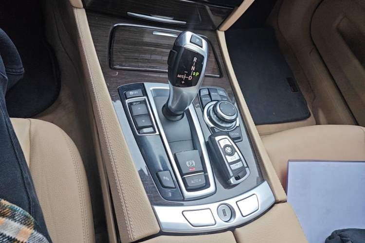 Used BMW 7 Series 2011 730Li Elegant Model Gear Lever