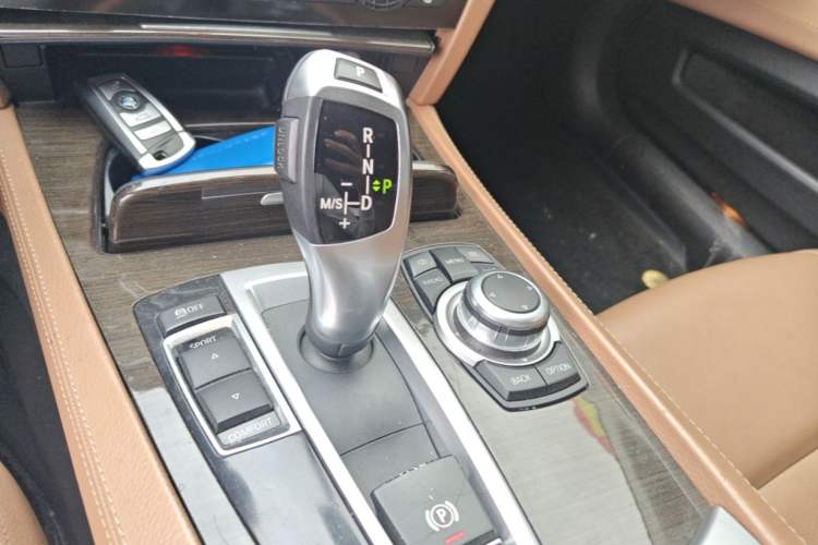 Used BMW 7 Series 2011 730Li Elegant Model Gear Lever
