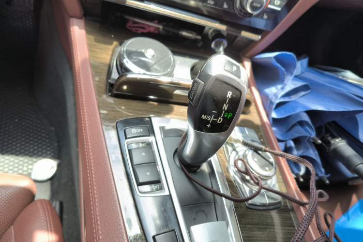 Used BMW 7 Series 2011 730Li Elegant Model Gear Lever