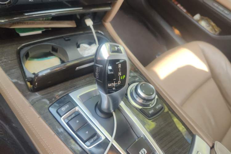 Used BMW 7 Series 2011 730Li Elegant Model Gear Lever