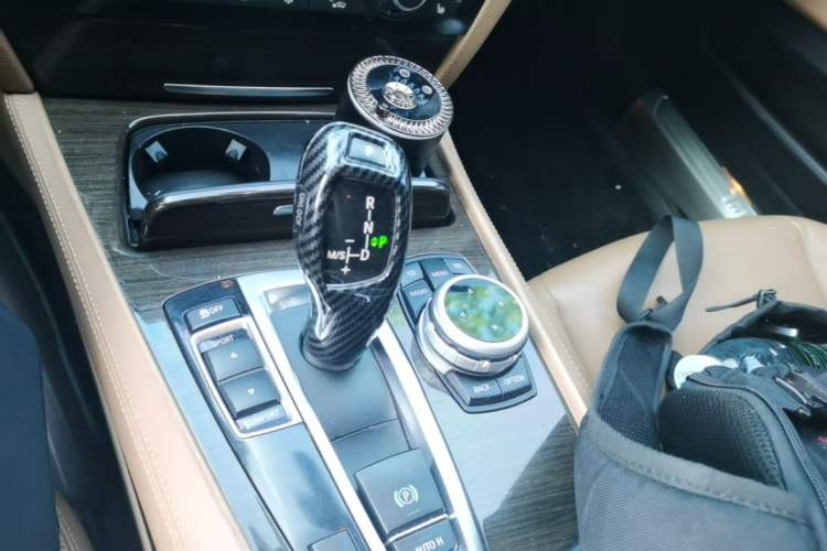 Used BMW 7 Series 2011 730Li Elegant Model Gear Lever