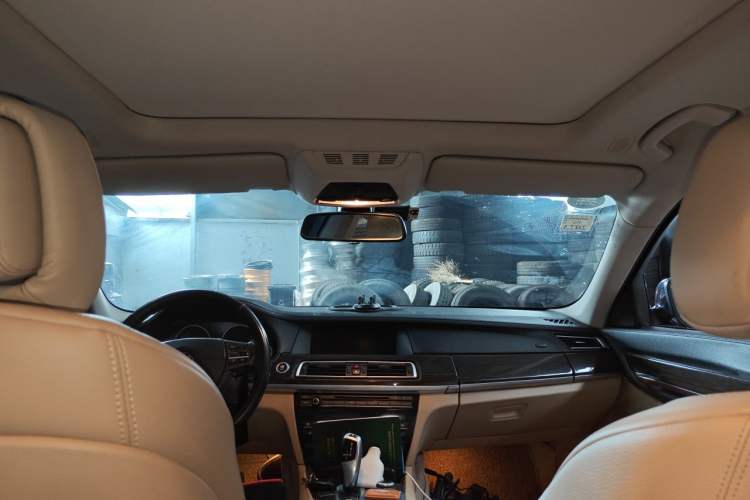 Used BMW 7 Series 2011 730Li Elegant Model Headliner