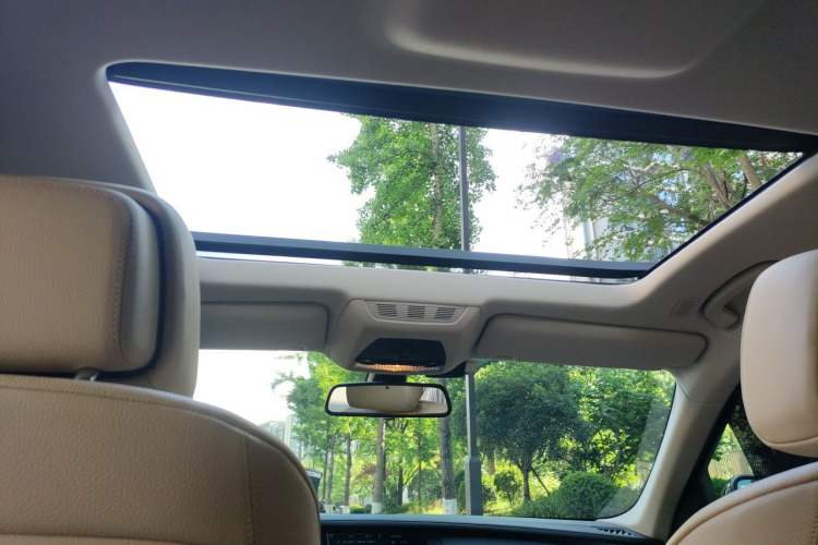 Used BMW 7 Series 2011 730Li Elegant Model Headliner