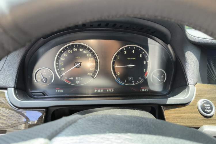 Used BMW 7 Series 2011 730Li Elegant Model Instrument Cluster