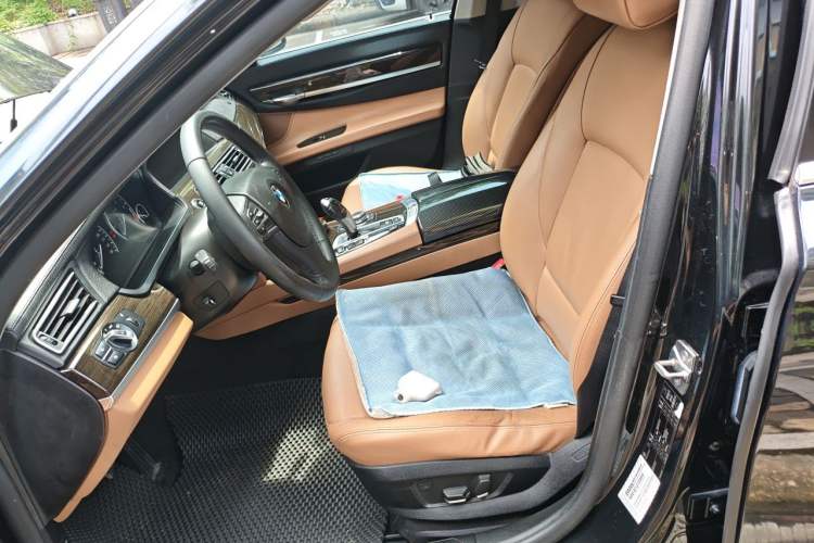 Used BMW 7 Series 2011 740Li Steinway Limited Edition Left Front Seat