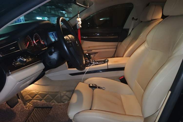 Used BMW 7 Series 2011 730Li Elegant Model Left Front Seat
