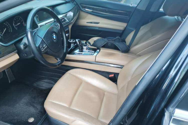 Used BMW 7 Series 2011 730Li Elegant Model Left Front Seat