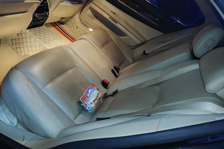 Used BMW 7 Series 2011 730Li Elegant Model Left Rear Seat