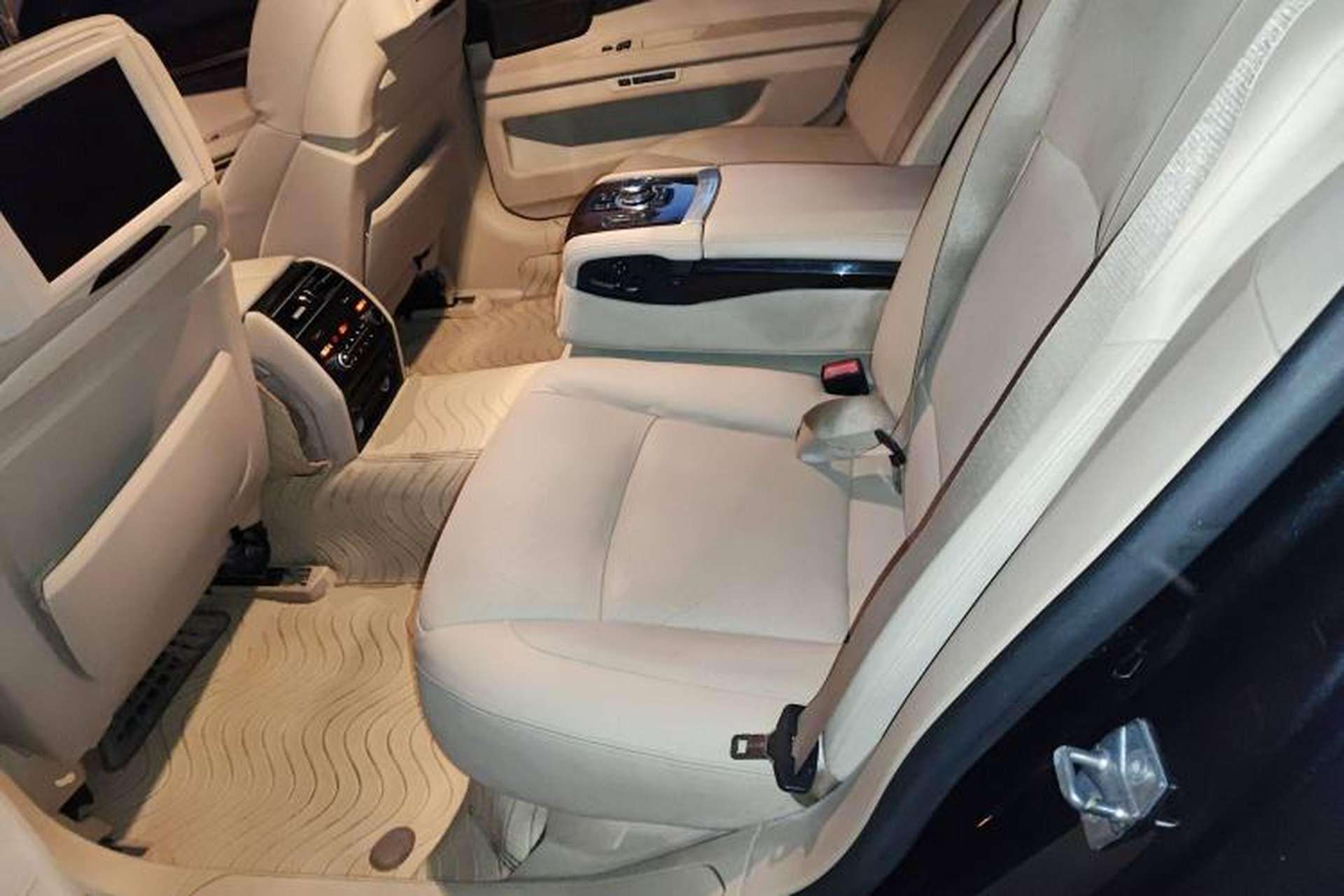 Used BMW 7 Series 2011 750Li xDrive Left Rear Seat