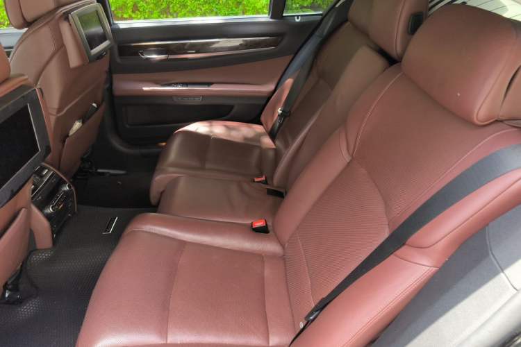 Used BMW 7 Series 2011 730Li Elegant Model Left Rear Seat
