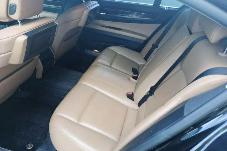 Used BMW 7 Series 2011 730Li Elegant Model Left Rear Seat