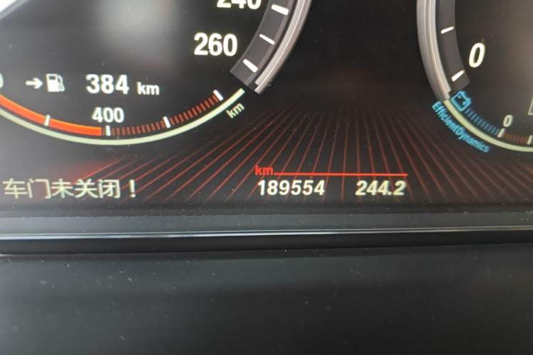 Used BMW 7 Series 2011 730Li Elegant Model Odometer Close Up