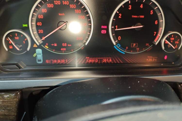 Used BMW 7 Series 2011 730Li Elegant Model Odometer Close Up