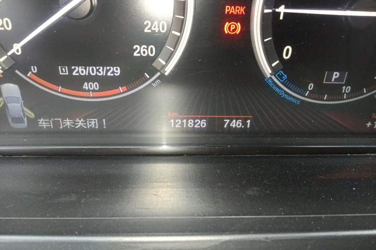 Used BMW 7 Series 2011 730Li Elegant Model Odometer Close Up