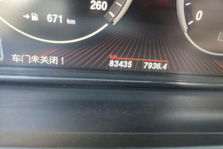 Used BMW 7 Series 2011 730Li Elegant Model Odometer Close Up