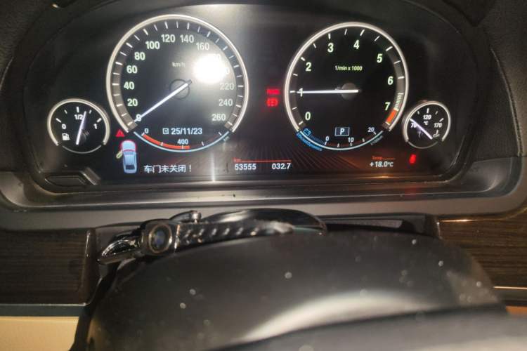 Used BMW 7 Series 2011 730Li Elegant Model Odometer Close Up