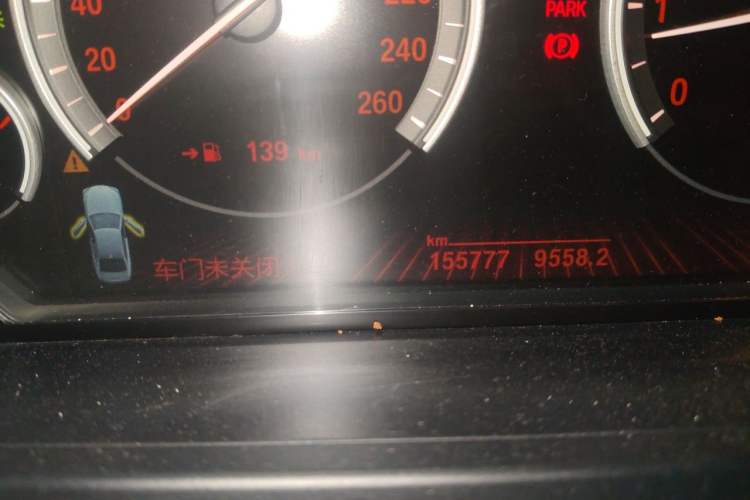 Used BMW 7 Series 2011 730Li Elegant Model Odometer Close Up