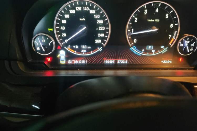 Used BMW 7 Series 2011 730Li Elegant Model Odometer Close Up