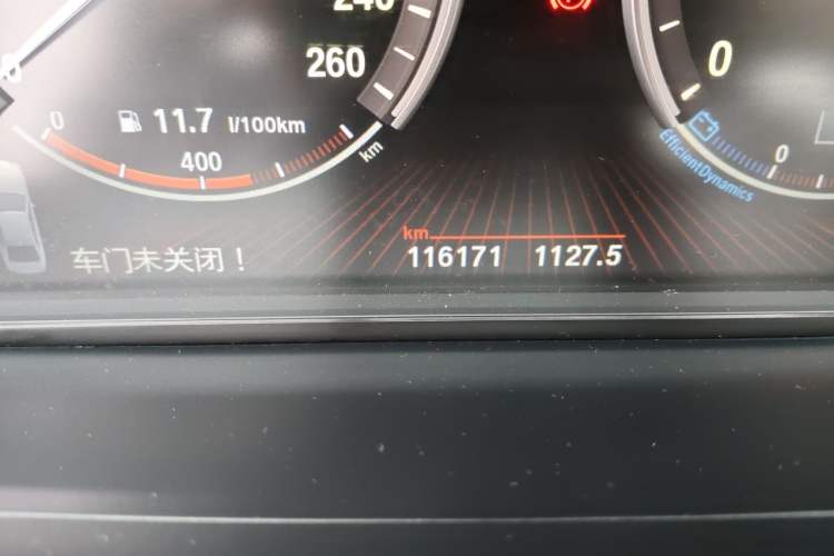 Used BMW 7 Series 2011 730Li Elegant Model Odometer Close Up