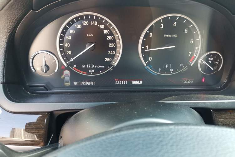 Used BMW 7 Series 2011 740Li Steinway Limited Edition Odometer Close Up