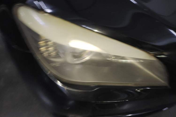 Used BMW 7 Series 2011 730Li Elegant Model Right Front Headlight