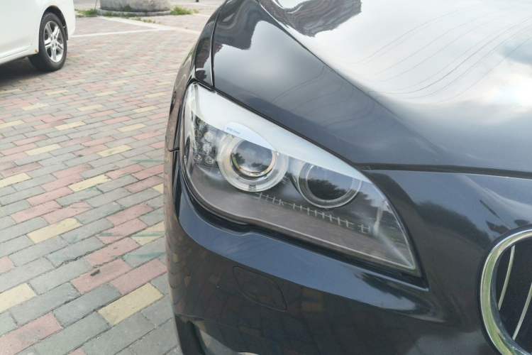Used BMW 7 Series 2011 730Li Elegant Model Right Front Headlight