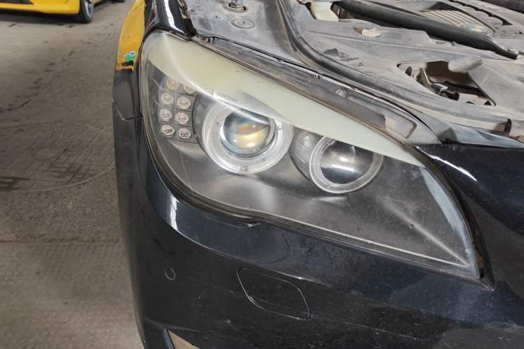 Used BMW 7 Series 2011 730Li Elegant Model Right Front Headlight