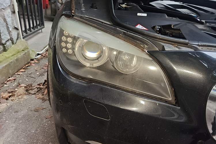 Used BMW 7 Series  Right Front Headlight