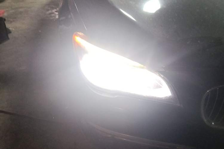 Used BMW 7 Series 2011 730Li Elegant Model Right Front Headlight